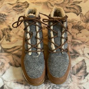 Sonoma booties size 6.5 Cognac. Ortholite Eco